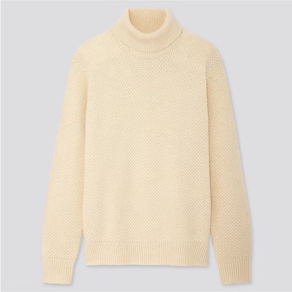 Uniqlo Men’s Middle Gauge Turtleneck Long Sleeve Sweater Off-White Cream Size L